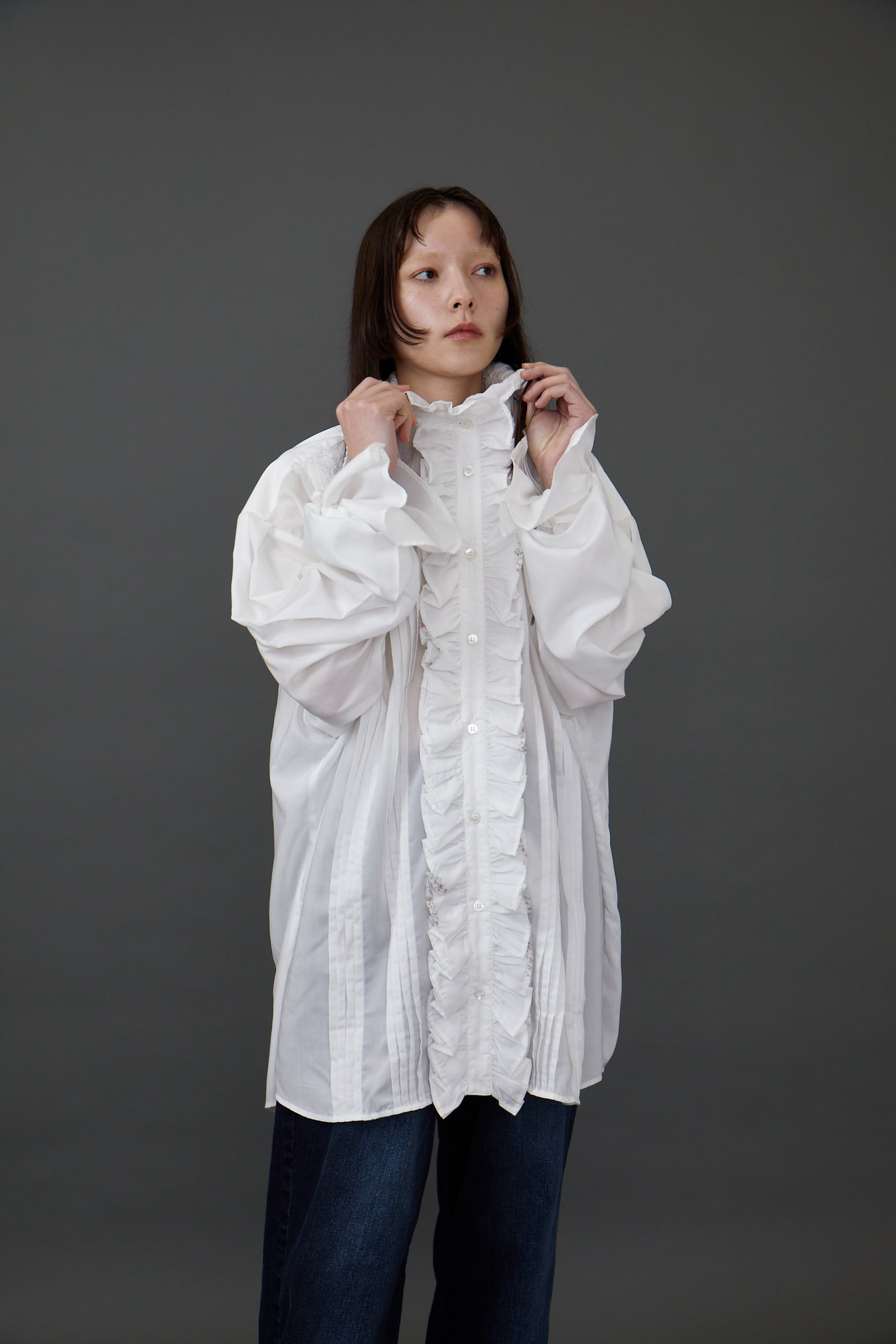 Little Flower Frill Blouse / White｜MIKIOSAKABE&JennyFax公式ストア