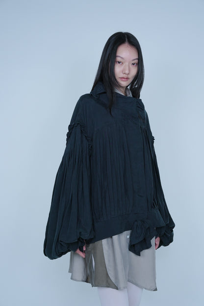 【SS27受注】Fine Pleated Blouse / Dark Gray / MSS27B031