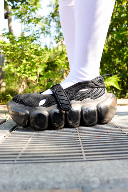 "Jewelry" Bubble Sandal Swimmer / Black