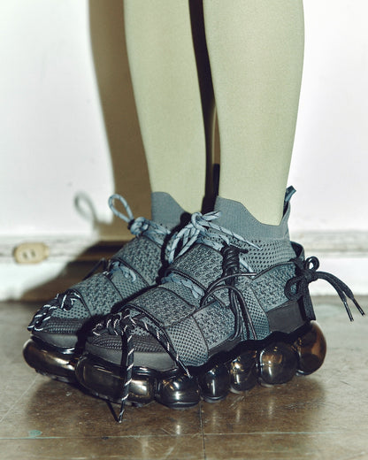 Jewelry High Shoes Beltcross Confusing / Dark Gray