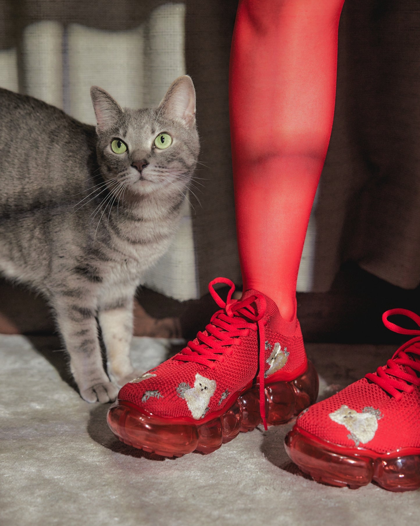 Jewelry Kitten Embroidery / Red