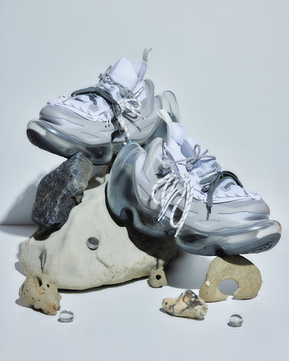 Bounce Confusing / White