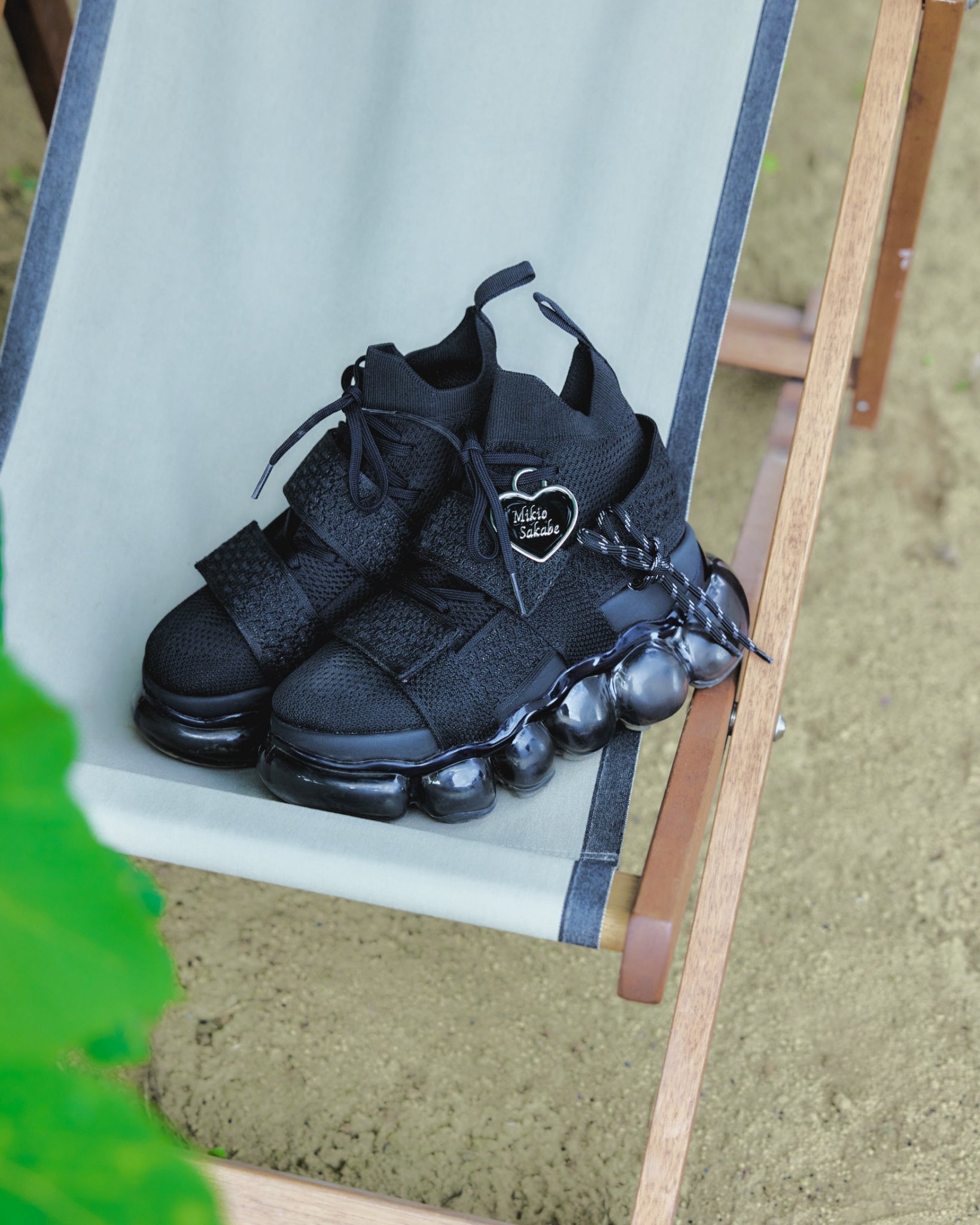 Jewelry High Shoes Beltcross Heart / Black｜MIKIOSAKABE&JennyFax