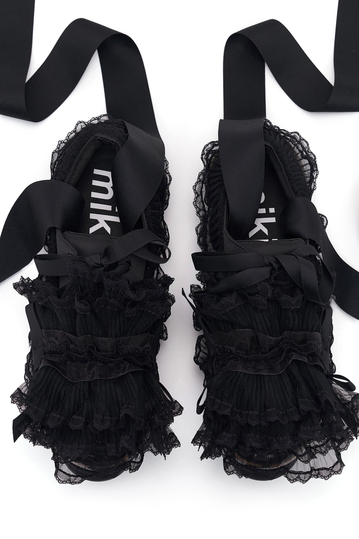 New Jewelry Cake / Black