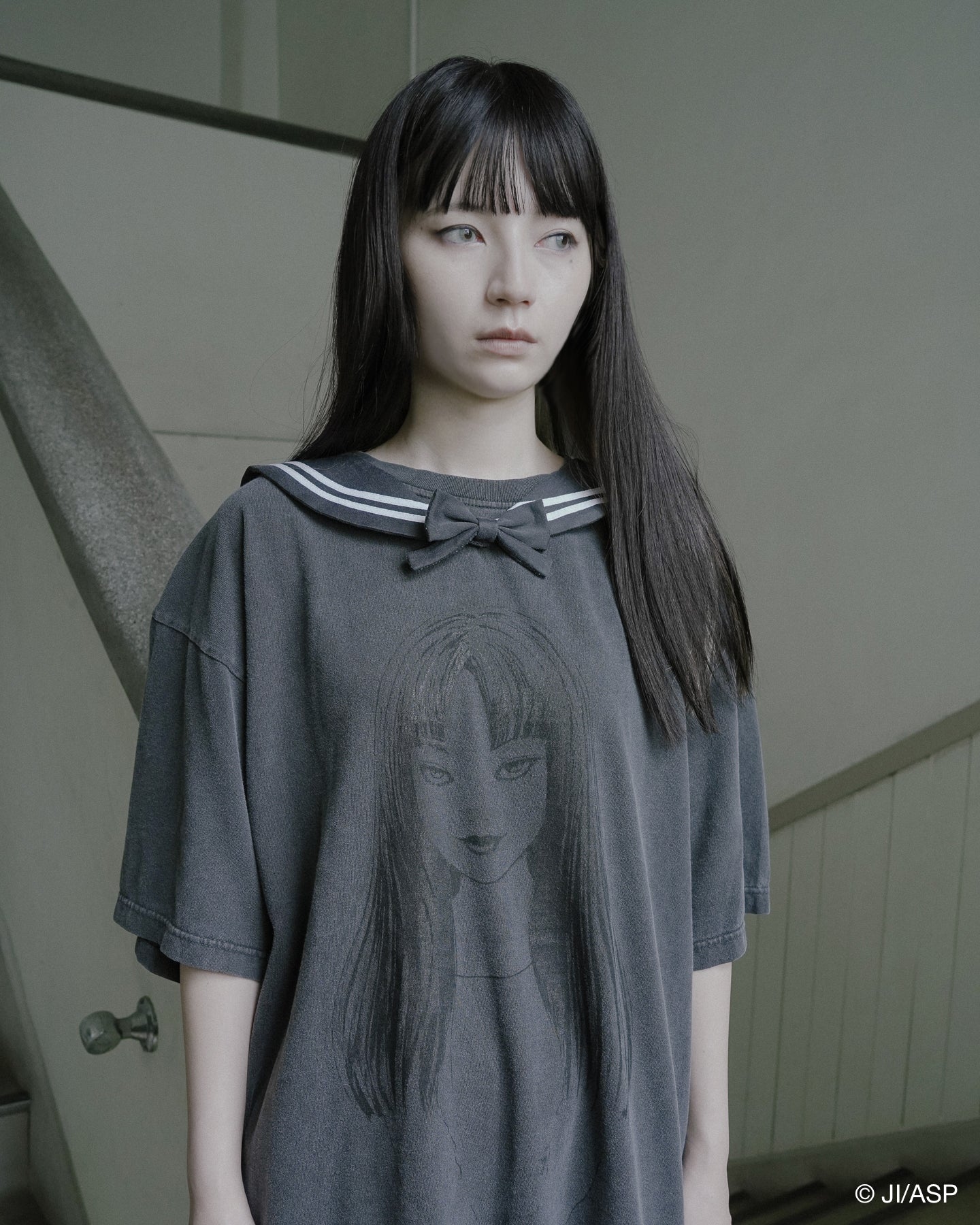 Tomie Washed Print Sailor T-Shirt / Black