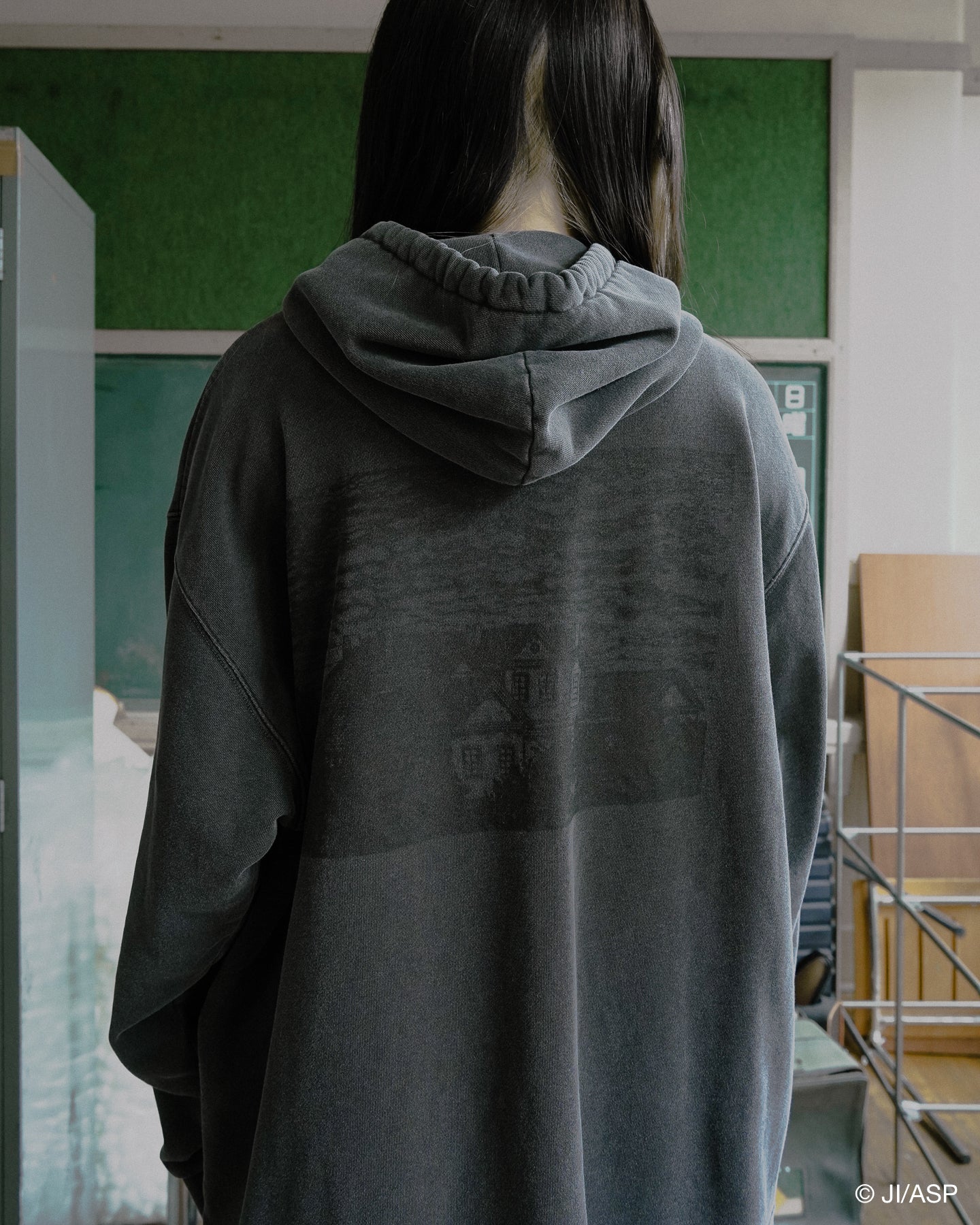 Tomie Washed Print Parka / Black