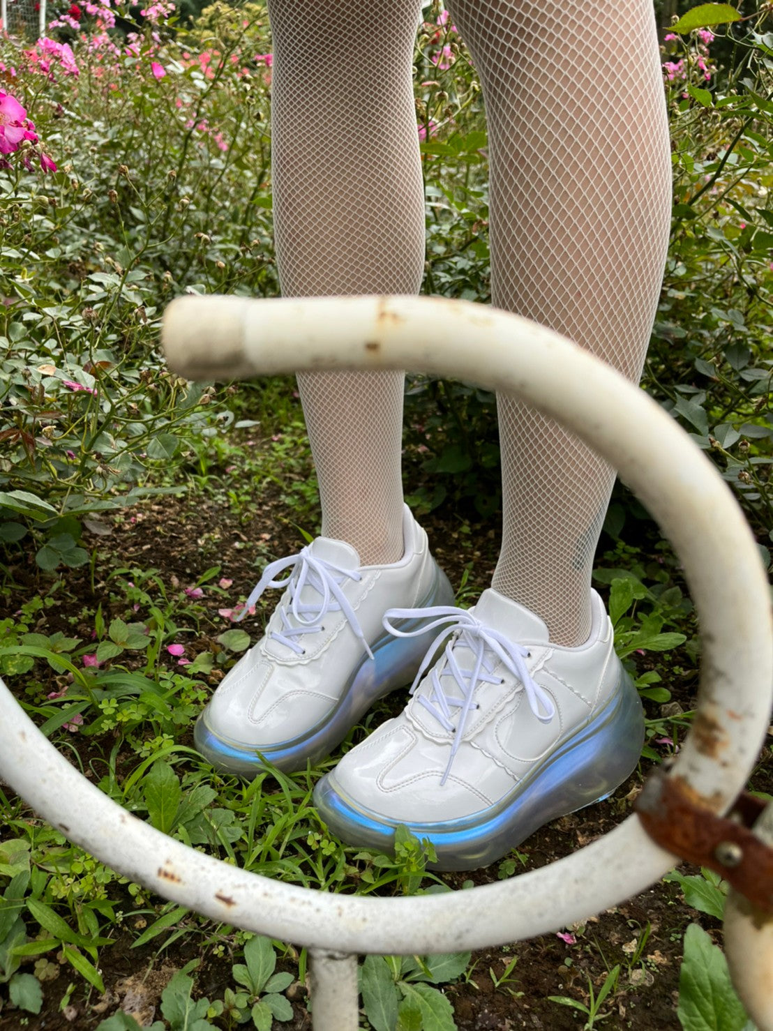 新座買蔵【mikiosakabe】JennyFax Polly moon / White 靴