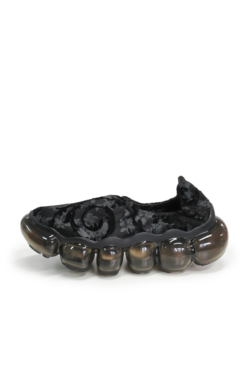 “Jewelry” Slip-on Shoes / Black